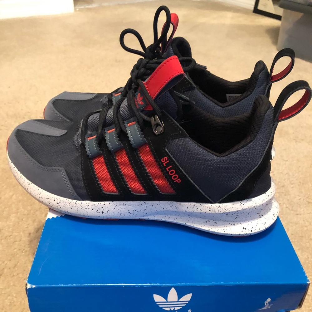 Adidas SL Loop - Picture 2 of 6
